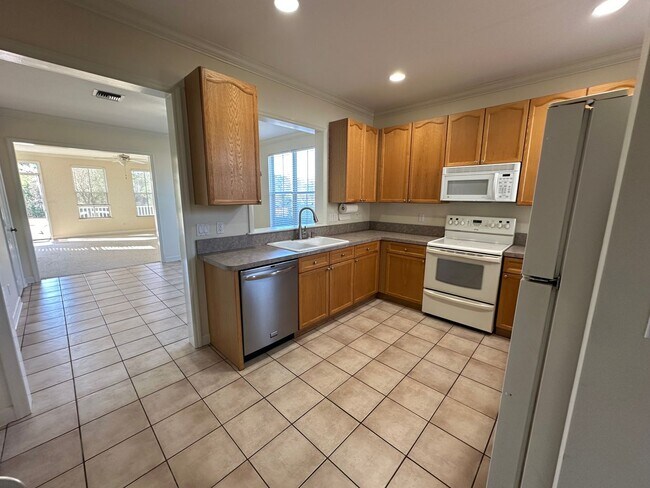 Photo - 2 Story Townhome ON SOUTHWOOD'S GOLF COURSE! Unidad HSE