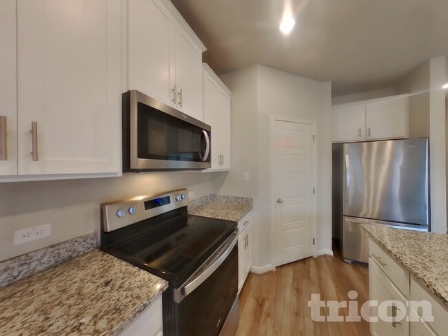 Photo - 13523 Emerson Wy