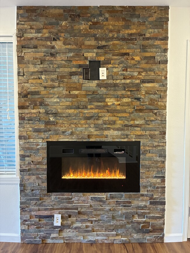 Photo - 9301 SW Hill St