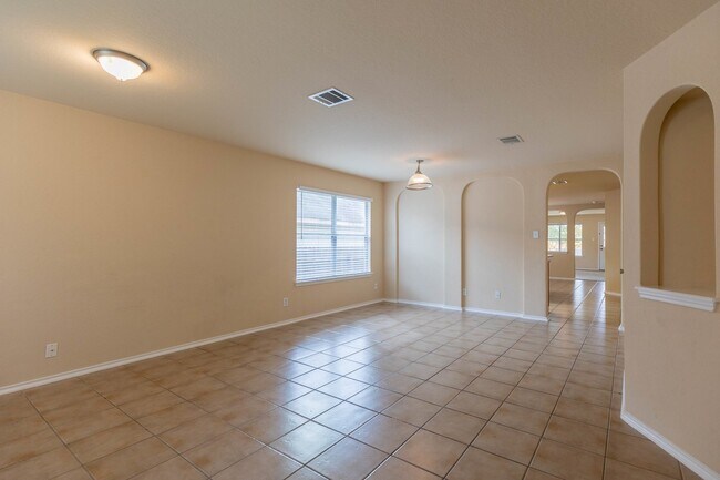 Photo - 2476 Medina Dr