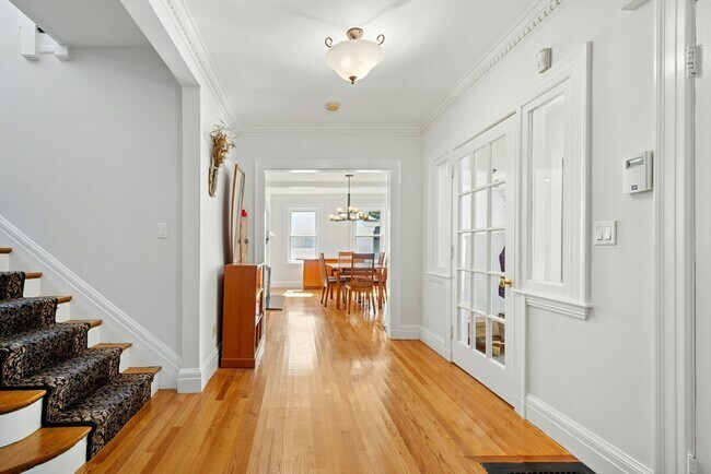 Photo - 231 Lagrange St