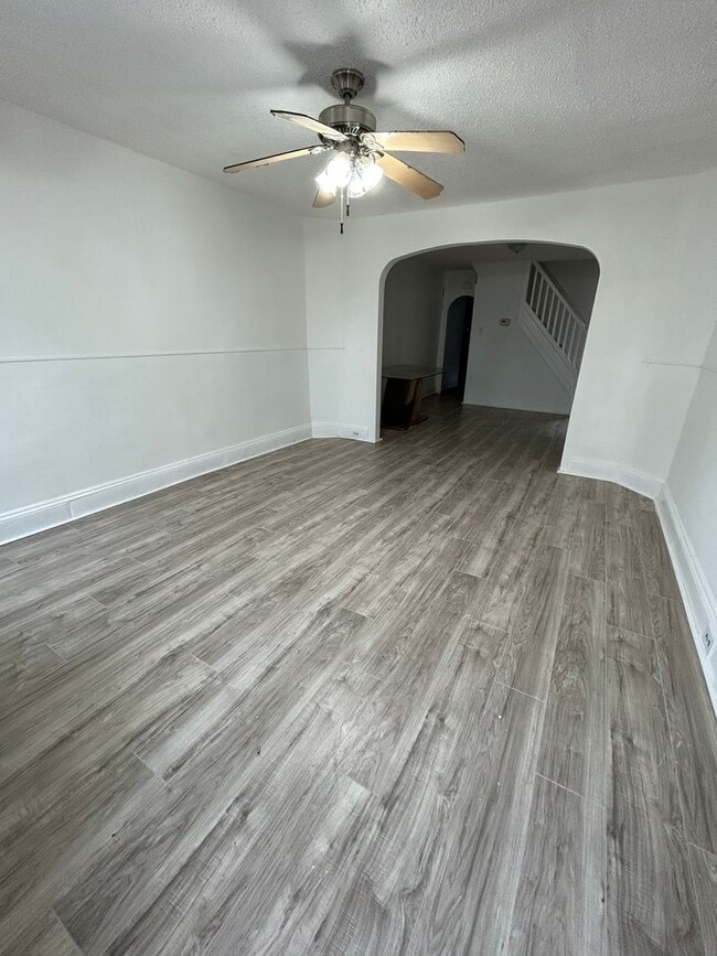 Photo - 39 Adeline St