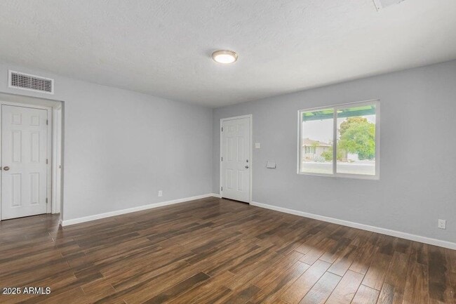 Photo - 2241 W Whitton Ave