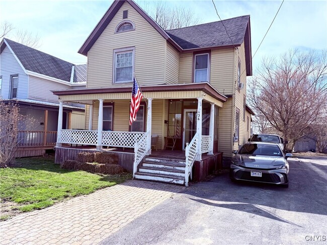Building Photo - 436 S Massey St Rental