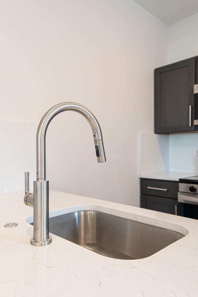 Photo - 212 Manheim St