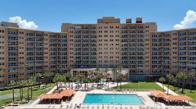 880 Mandalay Ave Unit C808