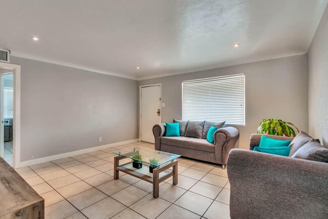 Photo - 1001 Atwood Dr