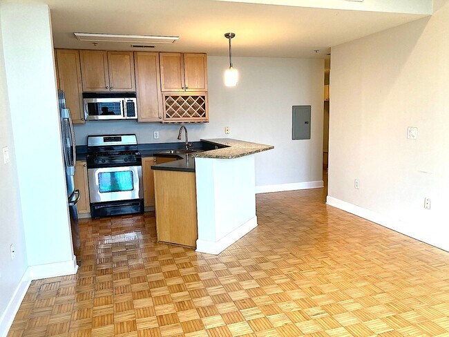 Photo - 610 Newark St. House