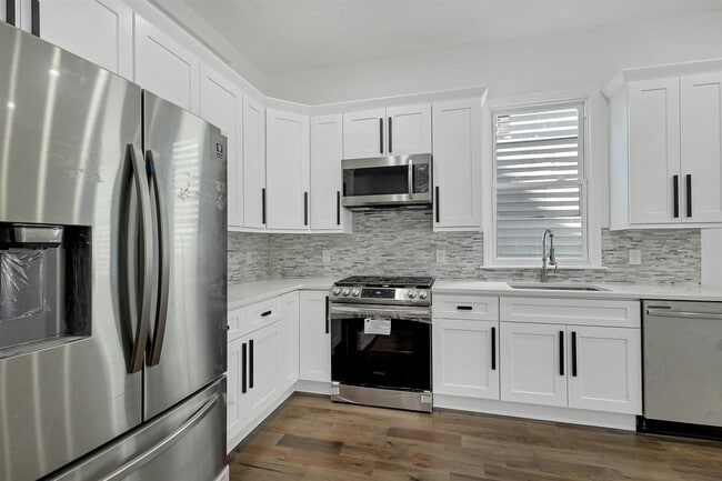 Photo - 208 Shippen St Unit Apt 2