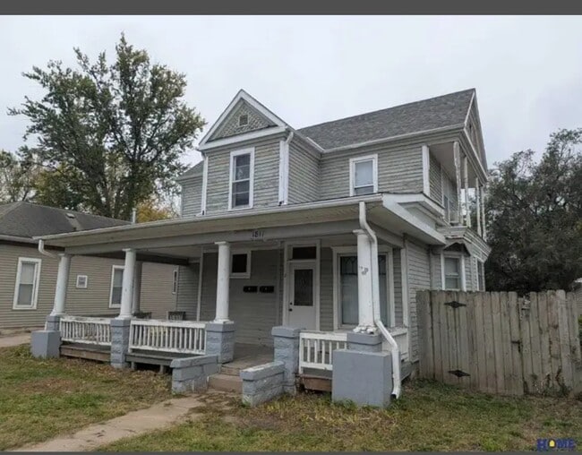 Building Photo - 1811 S 16th St Unit 1