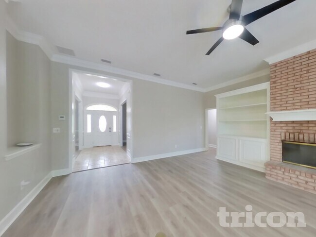 Photo - 1137 Hideaway Dr N