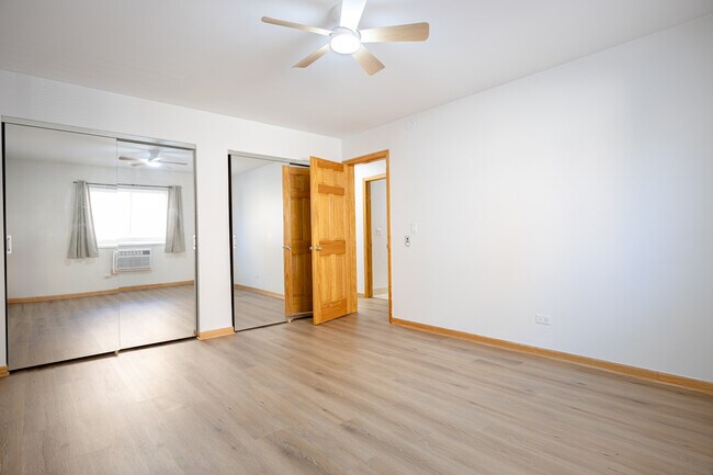 Photo - 1650 Mill St Unidad 206