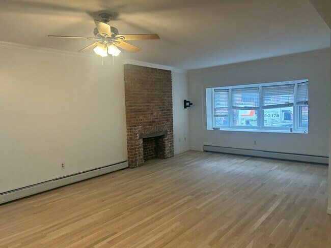 Photo - 337 Bloomfield St Unit 1