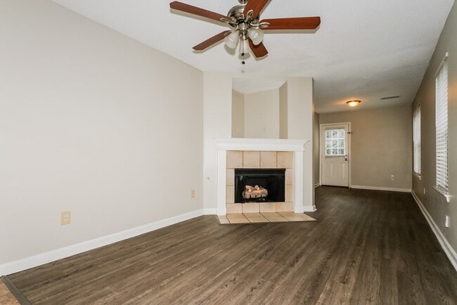 Photo - 1209 Calebs Ridge Dr