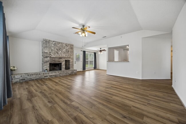 Photo - 218 Tara Plantation Dr