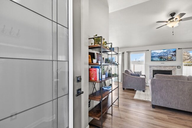 Photo - 1202 Phipps Ave