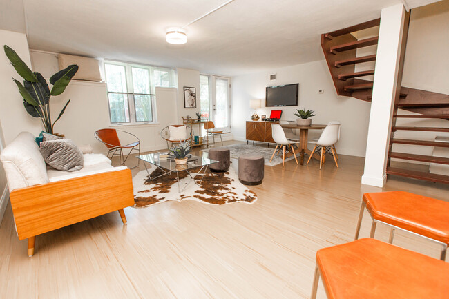 Building Photo - Castle Square Rental
