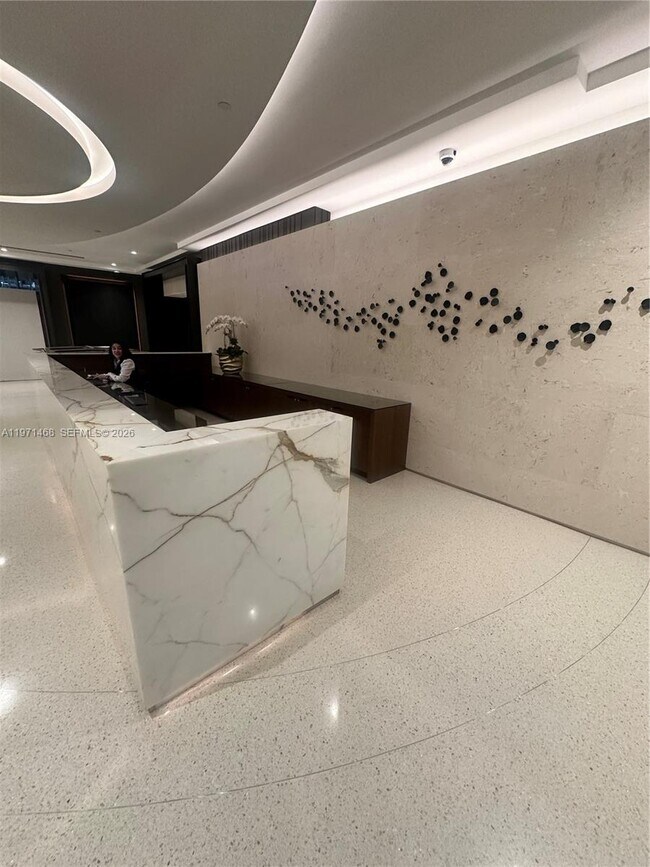 Building Photo - 1717 N Bayshore Dr Unit A-2740