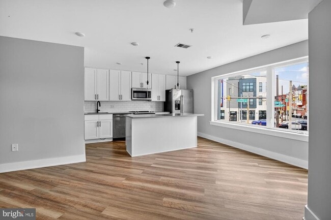 Photo - 3965 Lancaster Ave Unit 201