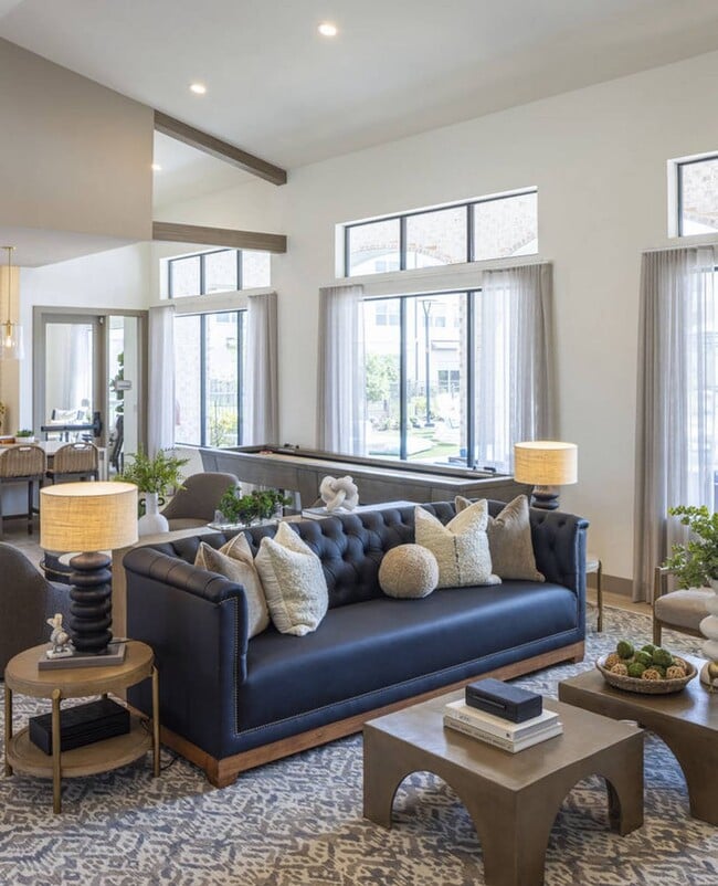 Photo - 10203 Karsten Rd Unidad 1111