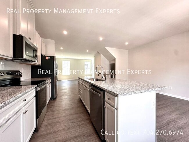 Photo - 1305 May Apple Dr