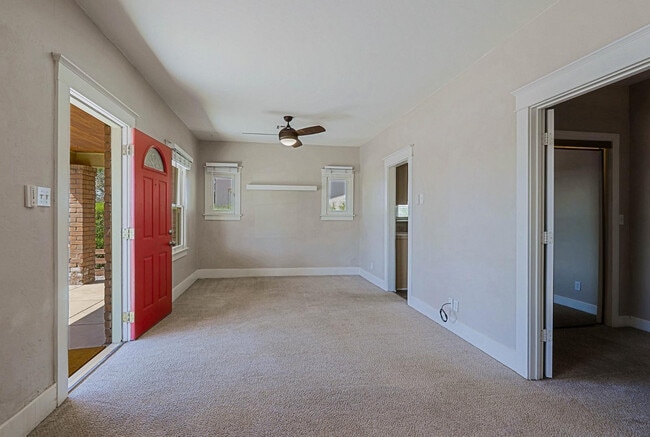 Photo - 841 N 9th Ave