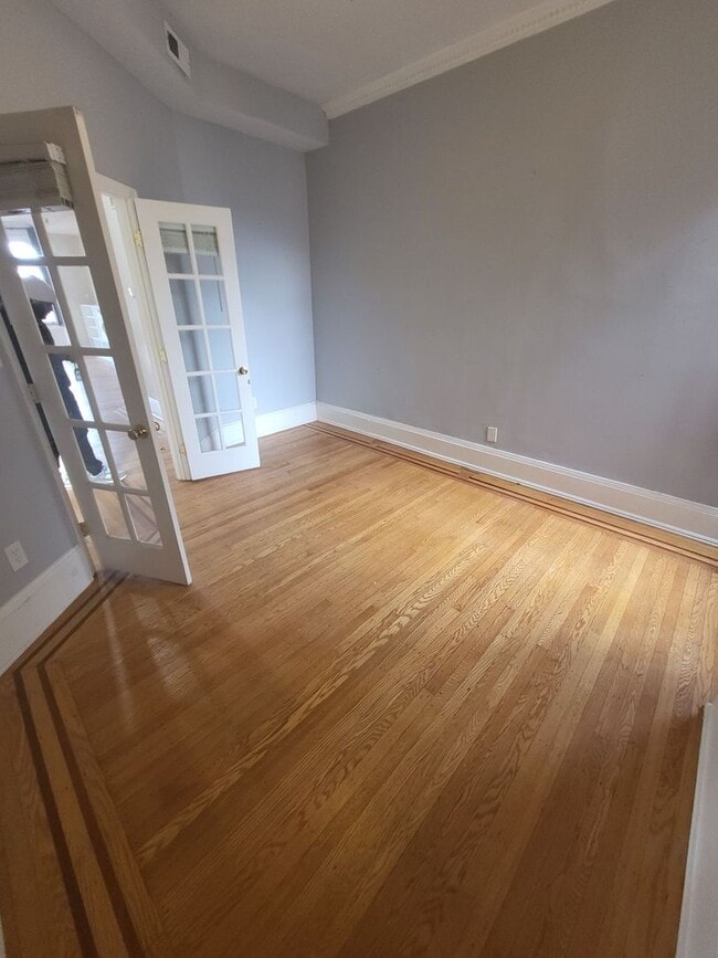 Photo - 2619 St Paul St Unit 2