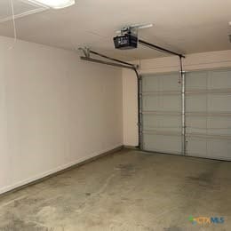 Building Photo - 500 Deloris Dr