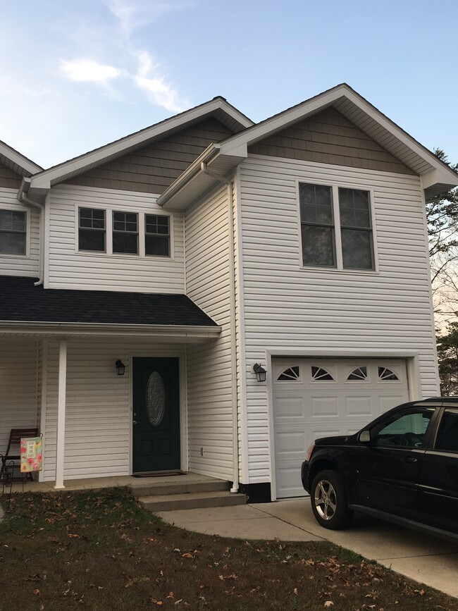 Photo - 2 Rujon Drive Apartment Unit 2