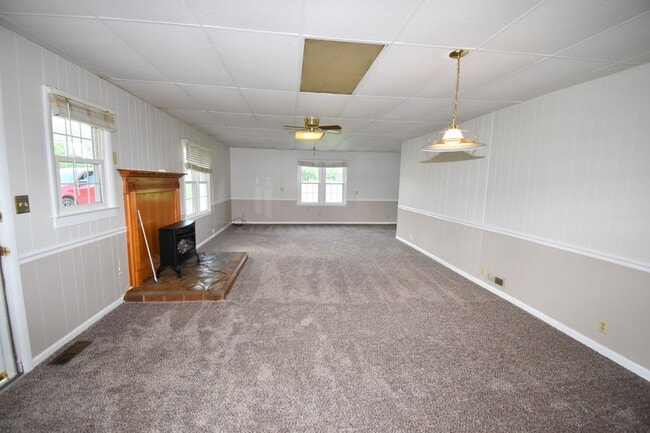 Photo - 2 Bedroom Home For Rent in The County!