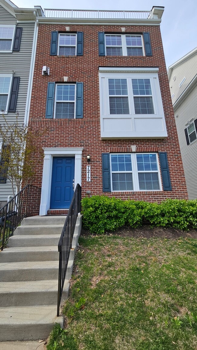 Building Photo - 7217 Barry Ln