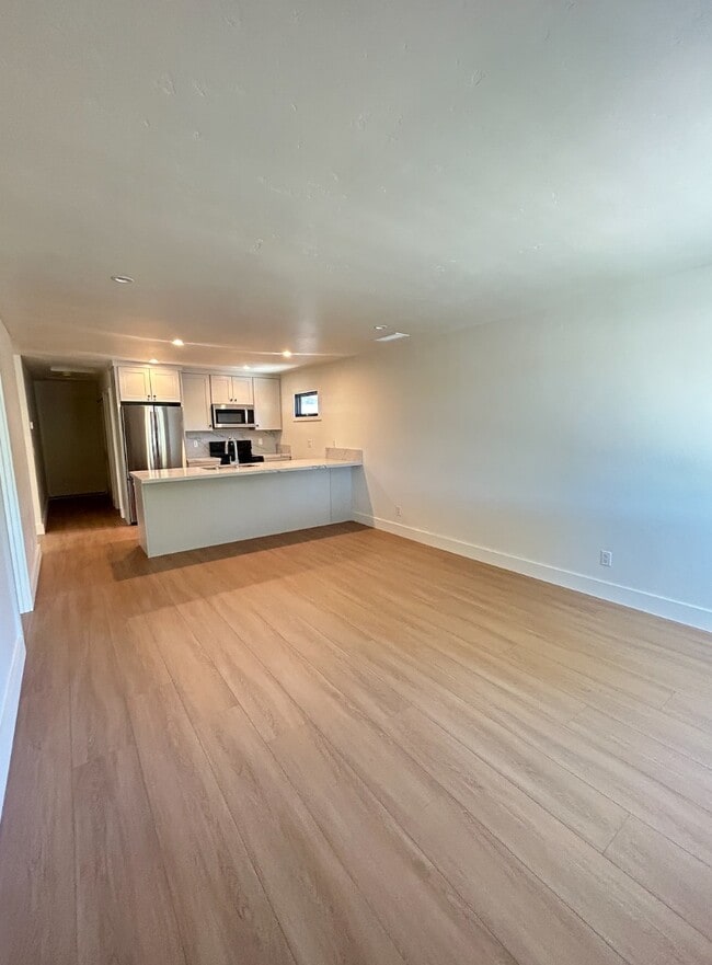 Photo - 730 Fisher Ave