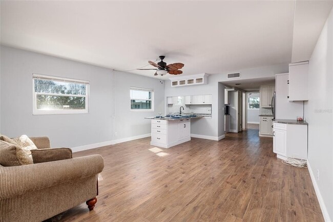 6000 2nd St E Unit 6