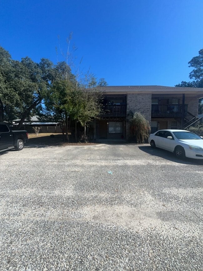 Building Photo - 915 Canopy Ln