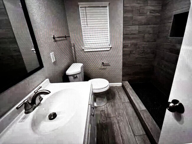 Photo - 4601 Harwen Terrace