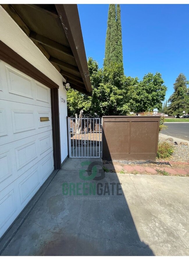 Photo - 3 BEDROOM 2 BATH HOME MOVE IN READY IN MODESTO!