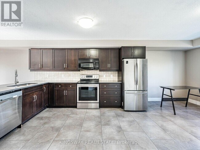 Photo - 275 Old Huron Rd