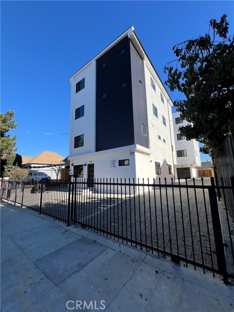 Building Photo - 1128 S Ardmore Ave Rental
