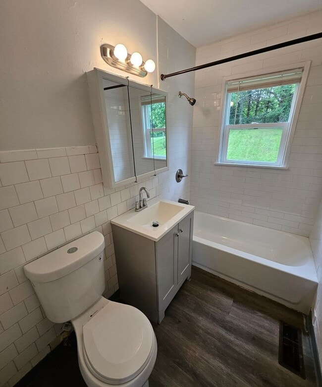 Photo - Spacious 3 Bed / 2 Bath Home in Kansas City!