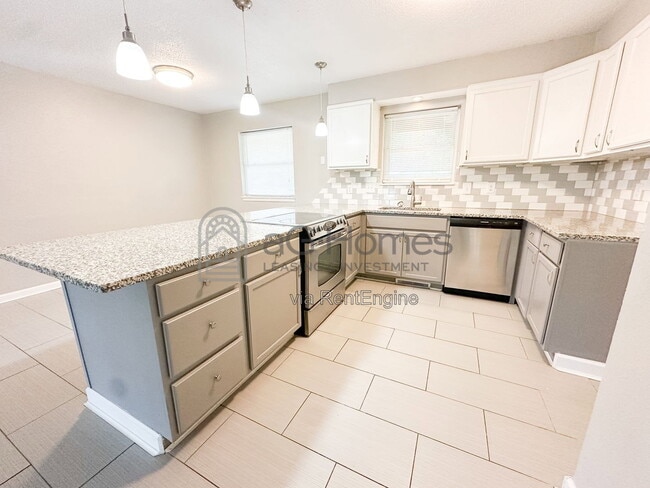 Photo - 7216 NW 13th St