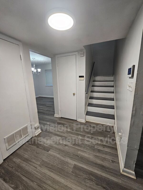 Photo - 966 Pine Hollow Rd