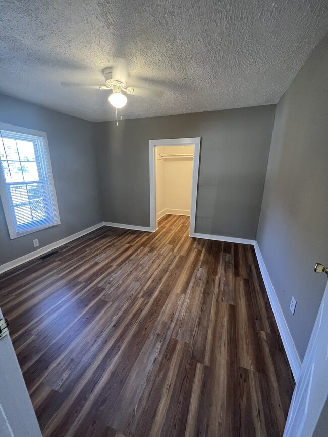 Photo - 1509 Humes Ave NE