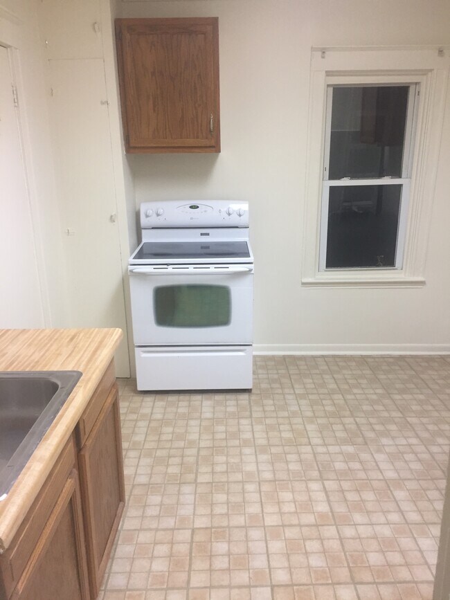 Photo - 901 Bingham Ave Unit 2