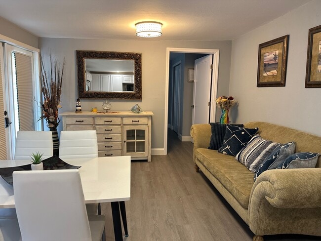 Photo - 493 Castle Dr Unit 493B