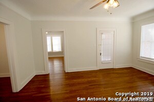 Photo - 129 E Ridgewood Ct