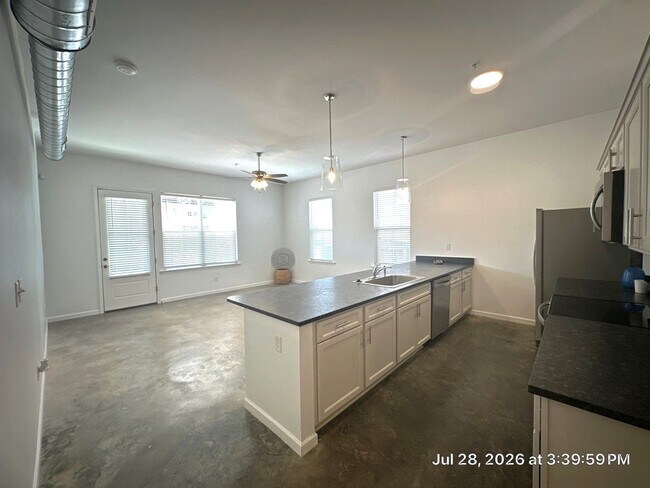 Photo - 78 N Rembert St Unit 78 Rembert 102