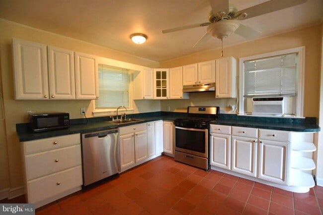 Photo - 10626 S Dunmoor Dr