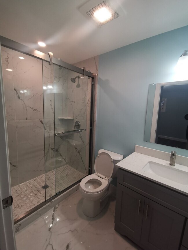 Photo - 346 Cherry St