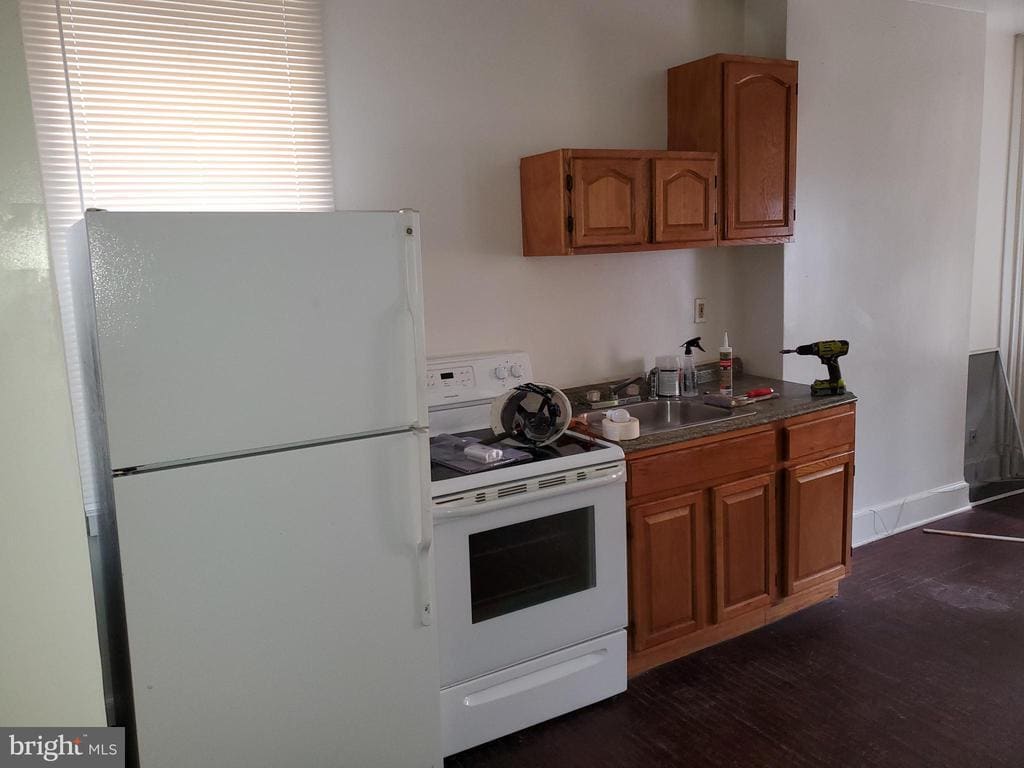 Photo - 3350 N Water St