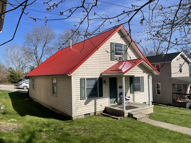 Photo - 90 N Lancaster St